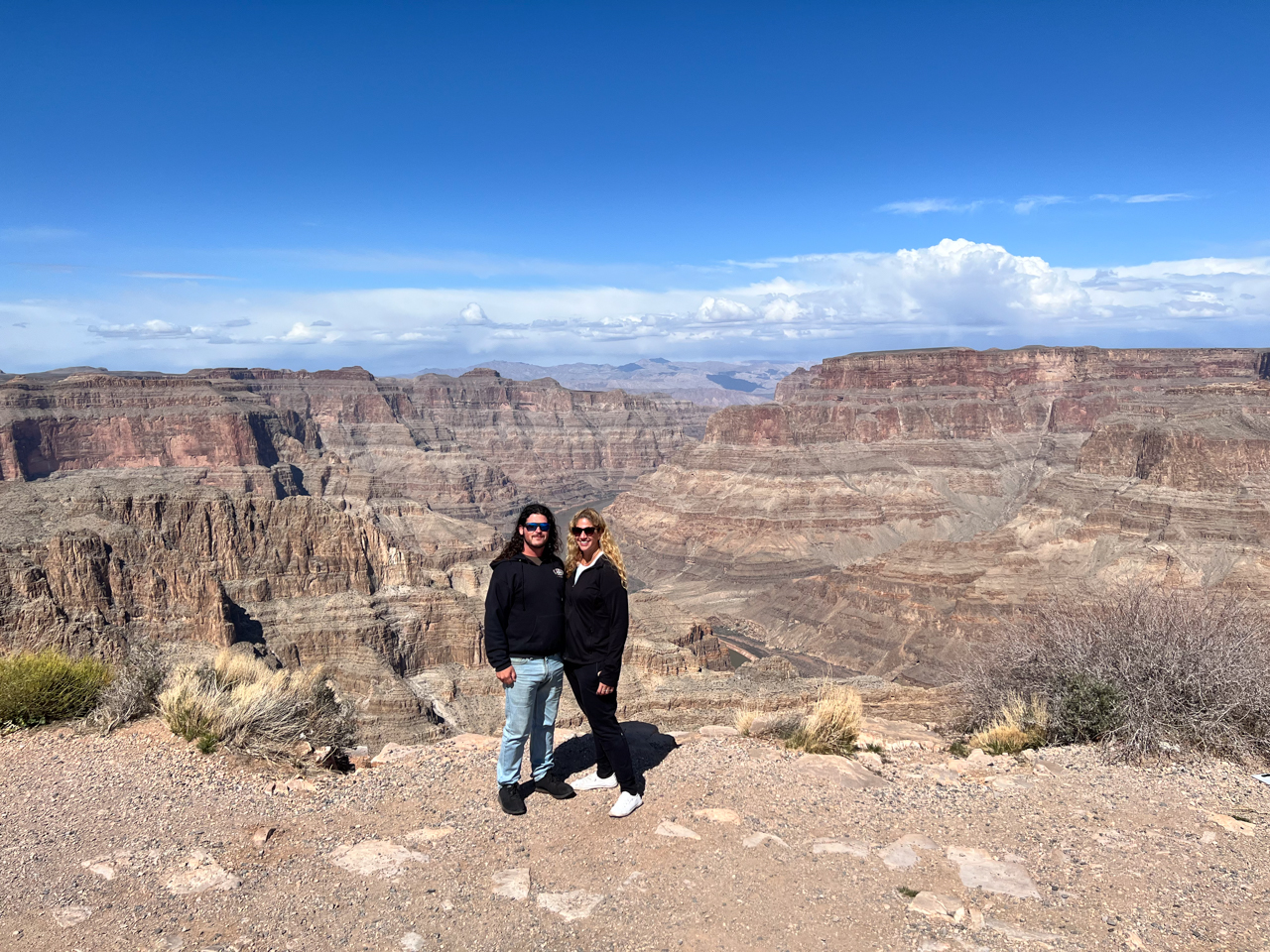Anna is at the grand canyon!